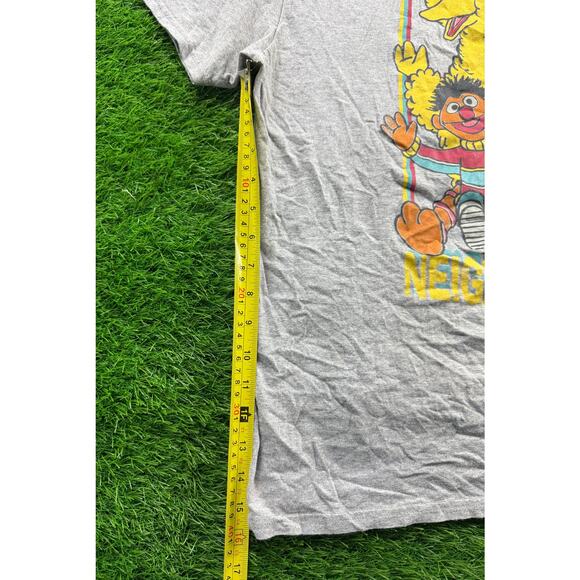 Sesame Street Graphic Tee Sz 2XL Grey Big Bird Cookie Monster Elmo Bert Ernie - Picture 4 of 8